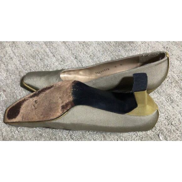 Stuart Weitzman Gold Tan Fabric Low Block Heel Pump Leather Sole Made In Spain 8 - Picture 3 of 6